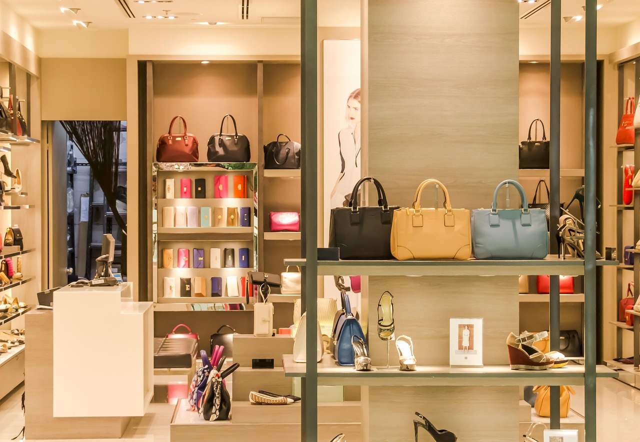 découvrez les dernières innovations dans le secteur du retail pour améliorer l'expérience client, optimiser les ventes et transformer votre magasin grâce aux nouvelles technologies.