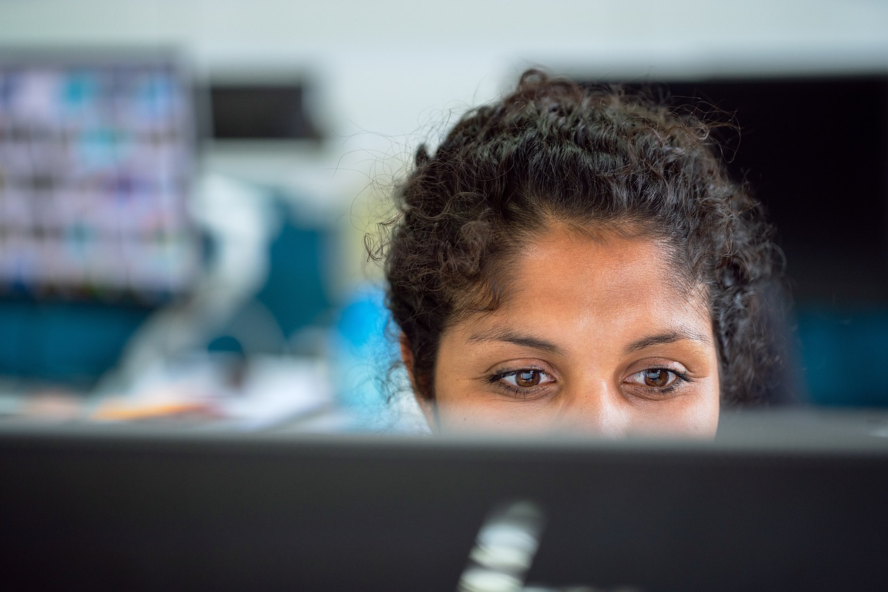 découvrez les droits des employés en entreprise : lois, protections, obligations de l'employeur et démarches à suivre pour faire valoir vos droits au travail.